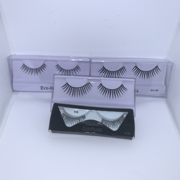 NIP Pack of 4 plastic false lashes black color - Picture 2 of 4